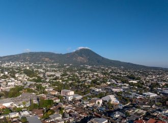 AMBIENTE CALUROSO Y TORMENTAS SE PREVÉN PARA ESTE MARTES EN EL SALVADOR