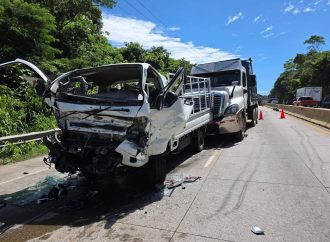 VARIOS LESIONADOS Y UN CONDUCTOR DETENIDO TRAS ACCIDENTE DE TRÁNSITO EN EL BYPASS DE SONSONATE
