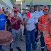 VENEZOLANOS SORPRENDEN A RESCATISTA SALVADOREÑO CON UN PASTEL DE CUMPLEAÑOS EN MEDIO DE LAS LABORES DE EMERGENCIA