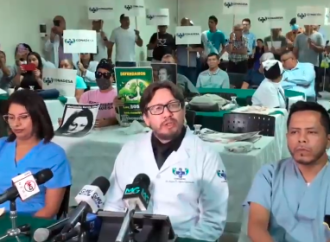 PRESENTAN AL DOCTOR RAFAEL AGUIRRE COMO ASPIRANTE A LA CANDIDATURA PRESIDENCIAL DEL FMLN PARA 2027