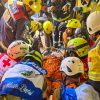 RESCATISTAS LOGRAN SALVAR A HOMBRE ATRAPADO DURANTE MÁS DE 72 HORAS BAJO LOS ESCOMBROS EN VENEZUELA