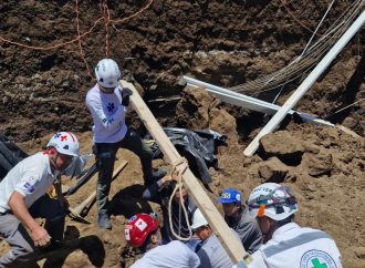 UNA PERSONA FALLECE Y DOS MÁS RESULTAN AFECTADAS EN EMERGENCIA POR SOTERRAMIENTO EN ANTIGUO CUSCATLÁN
