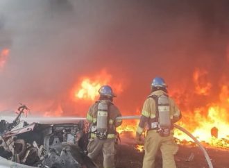 INCENDIO EN CHATARRERA FUE CONTROLADO EN SANTA MARÍA, USULUTÁN