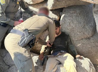 RESCATAN A MEXICANO TRAS PERMANECER DOS DÍAS PERDIDO EN EL DESIERTO DE CALIFORNIA