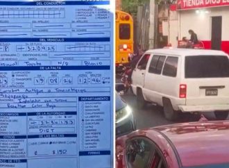 MULTAN CON $150 A CONDUCTOR DE MICROBUS POR USAR LUCES Y SIRENA DE EMERGENCIA SIN AUTORIZACIÓN