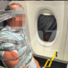 PASAJERO ES INMOVILIZADO Y VUELO DE AMERICAN AIRLINES TERMINA DESVIADO
