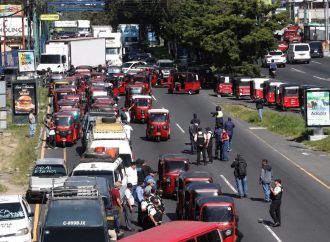 PROTESTAS Y BLOQUEOS EN GUATEMALA POR ALZA EN EL PRECIO DEL COMBUSTIBLE