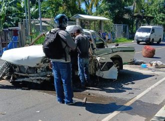SEIS MENORES ENTRE LOS OCHO LESIONADOS EN ACCIDENTE ENTRE PICK UP Y RASTRA EN ILOBASCO