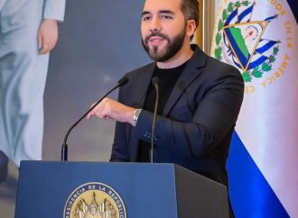 BUKELE ANUNCIA INVERSIÓN DE $2,900 MILLONES DE GRUPO COX EN AGUA Y ENERGÍA