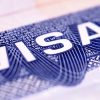 JUEZ BLOQUEA COBRO DE 100,000 DÓLARES PARA NUEVAS VISAS H-1B EN EE. UU.
